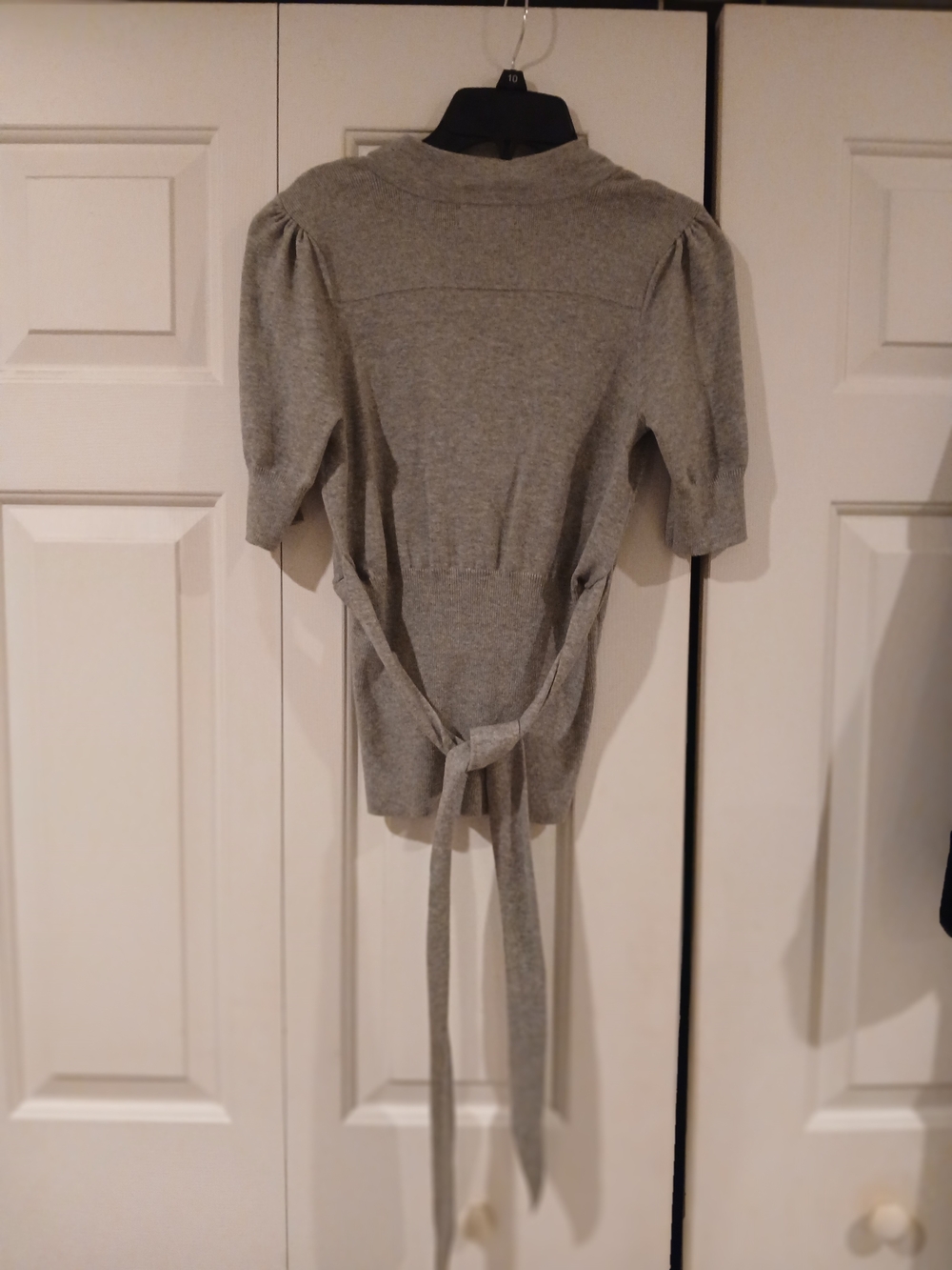 Banana Republic Gray V-Neck Knit Wrap Top - Picture 3 of 4